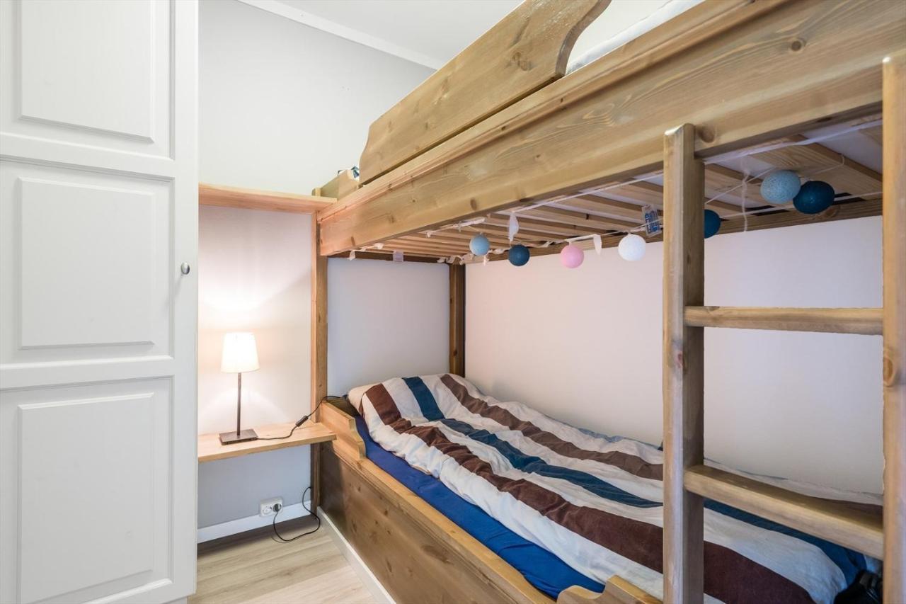Leilighet Beitostolen Sentrum, Terrasse Og Innendors Parkering Buitenkant foto