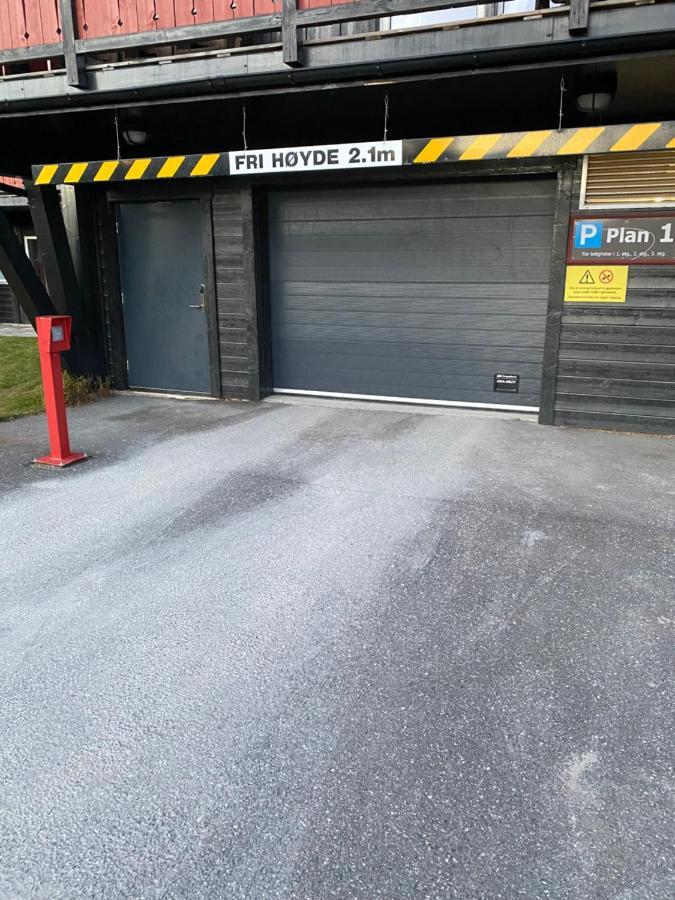 Leilighet Beitostolen Sentrum, Terrasse Og Innendors Parkering Buitenkant foto